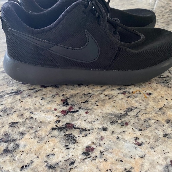 Kids Nike Tanjuns - Picture 4 of 4